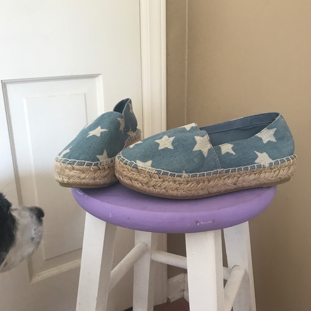 Steve Madden Platform Denim Star Print Espadriles